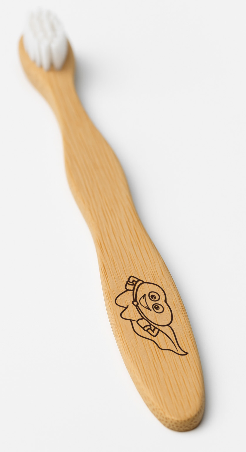 Bambuszahnbürste mit Logo