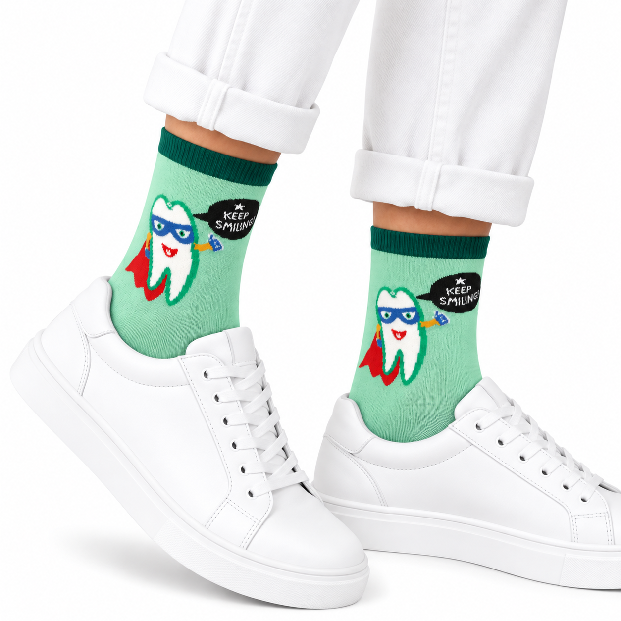 Zahn Motiv Socken "Keep smiling", BEYCO-SOCKS – Lustiges Superhelden Zahn Motiv für die Praxis – unisex